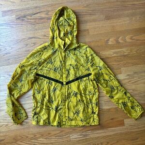 Men’s Nike running jacket - mustard yellow with black graphic 2020